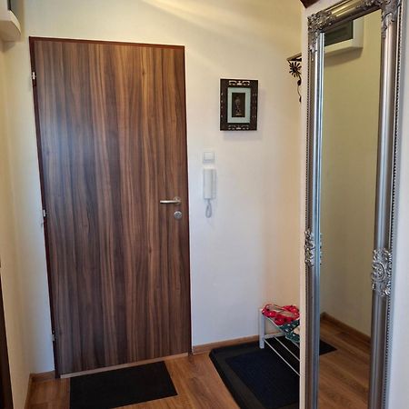 Krasny Podkrovny 3-Izbovy Byt V Sirsom Centre Breza Martin Exteriér fotografie